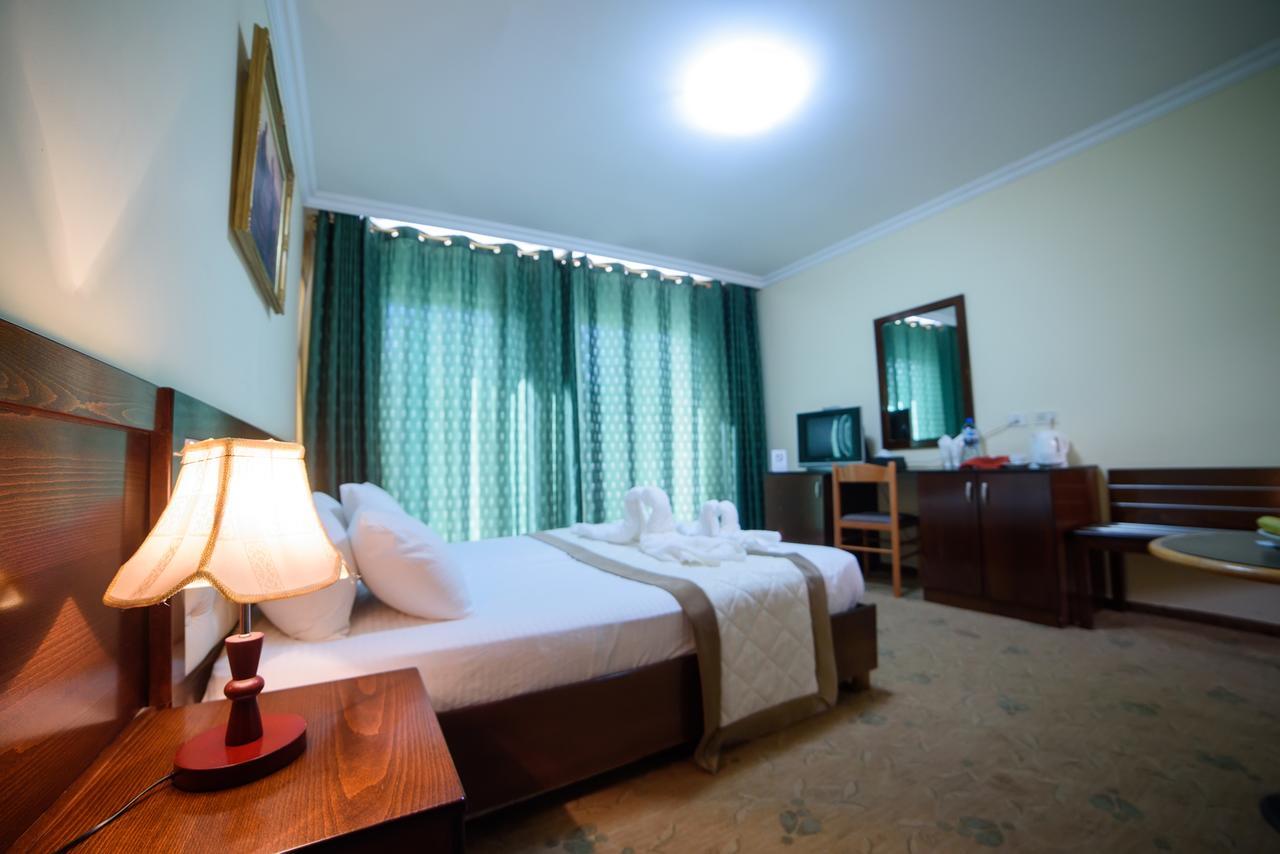 Sancta Maria Hotel Bethlehem Exterior foto